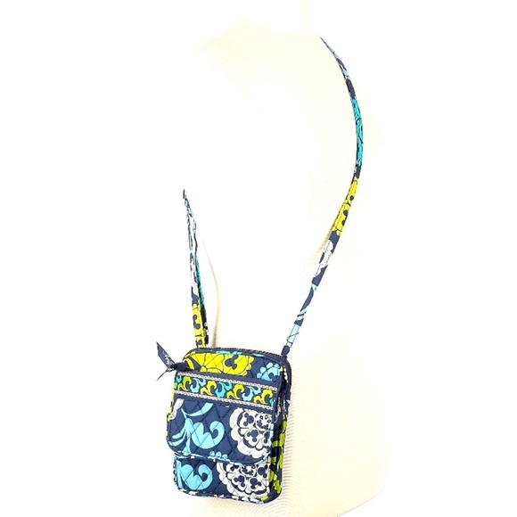 🩵VERA BRADLEY DISNEY PARKS RETIRED Hidden Mickey Hipster Crossbody Shoulder Bag - Picture 3 of 8